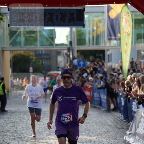 13.06.2025 - Holstenköstenlauf Felixshl http://msf.ph/oto/7923458 13.06.2025 19:53:49 Laufen 2476, 2498, 2722, 2929, 3063, 3189, 3742 meine-sportfotos.de