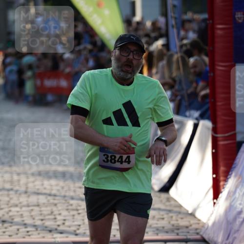 13.06.2025 - Holstenköstenlauf Felixshl http://msf.ph/oto/7923518 13.06.2025 19:54:09 Laufen 3778, 3844 meine-sportfotos.de