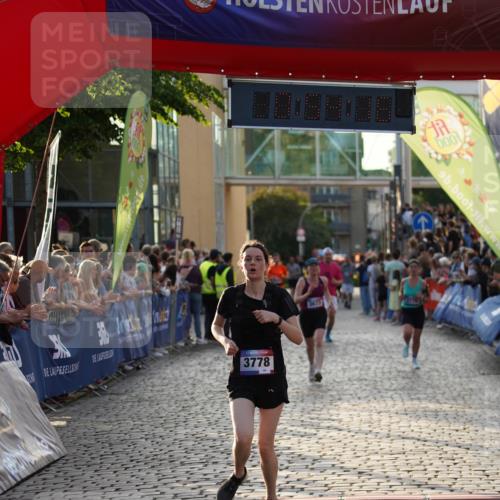 13.06.2025 - Holstenköstenlauf Felixshl http://msf.ph/oto/7923537 13.06.2025 19:54:15 Laufen 2325, 2776, 3673, 3778 meine-sportfotos.de