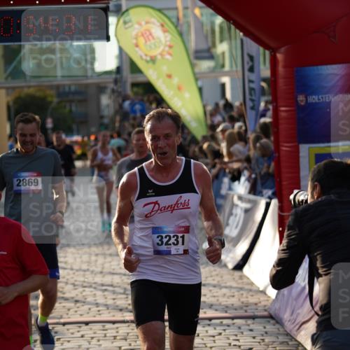 13.06.2025 - Holstenköstenlauf Felixshl http://msf.ph/oto/7923581 13.06.2025 19:54:30 Laufen 2028, 2092, 2869, 2882, 3231, 3302, 3675, 3749, 3874 meine-sportfotos.de