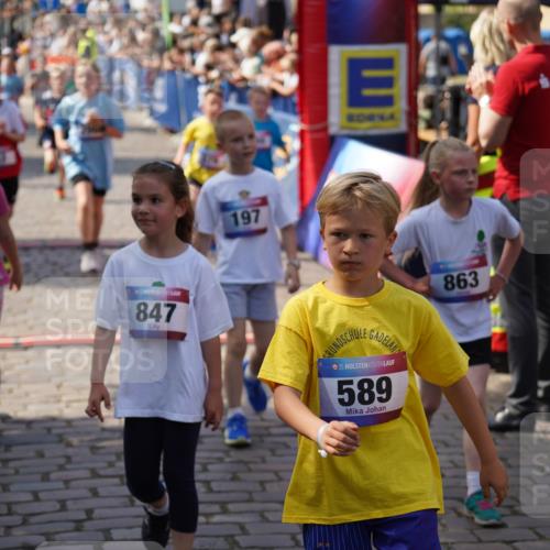 13.06.2025 - Holstenköstenlauf Felixshl http://msf.ph/oto/7923659 13.06.2025 16:07:25 Laufen 53, 108, 174, 193, 197, 298, 300, 312, 323, 579, 589, 688, 848, 1146, 1150, 1286, 1808 meine-sportfotos.de