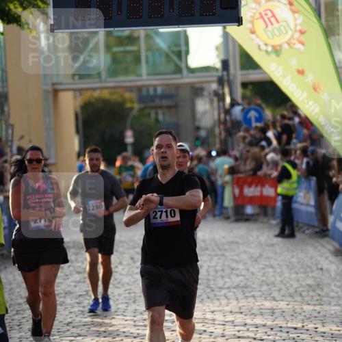 13.06.2025 - Holstenköstenlauf Felixshl http://msf.ph/oto/7923671 13.06.2025 19:55:19 Laufen 2280, 2420, 2424, 2644, 2710, 2719, 3707, 3739 meine-sportfotos.de