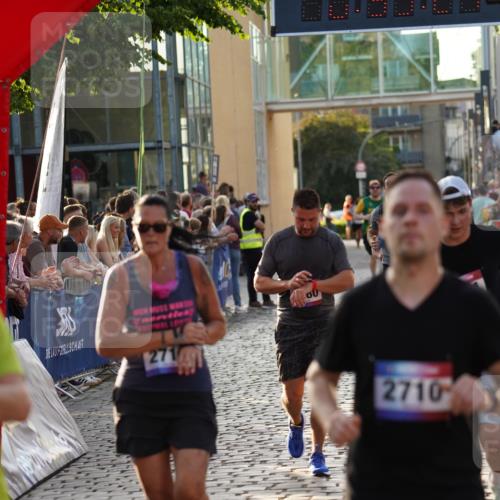 13.06.2025 - Holstenköstenlauf Felixshl http://msf.ph/oto/7923690 13.06.2025 19:55:21 Laufen 2280, 2420, 2424, 2644, 2710, 2719, 3707, 3739 meine-sportfotos.de
