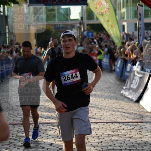 13.06.2025 - Holstenköstenlauf Felixshl http://msf.ph/oto/7923695 13.06.2025 19:55:22 Laufen 2280, 2420, 2424, 2644, 2710, 2719, 3707, 3739 meine-sportfotos.de
