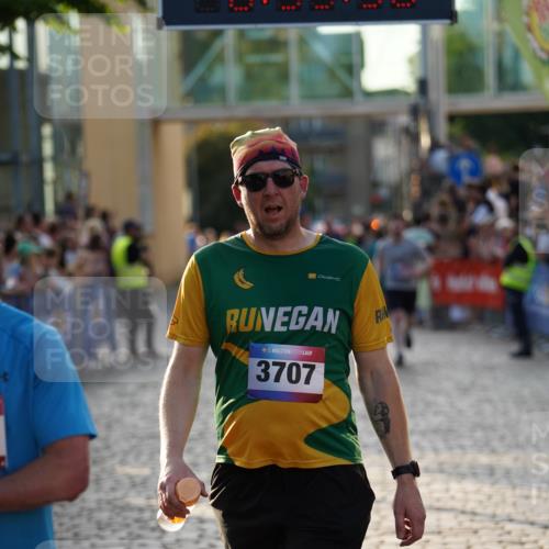 13.06.2025 - Holstenköstenlauf Felixshl http://msf.ph/oto/7923724 13.06.2025 19:55:29 Laufen 2297, 2307, 2420, 3707 meine-sportfotos.de