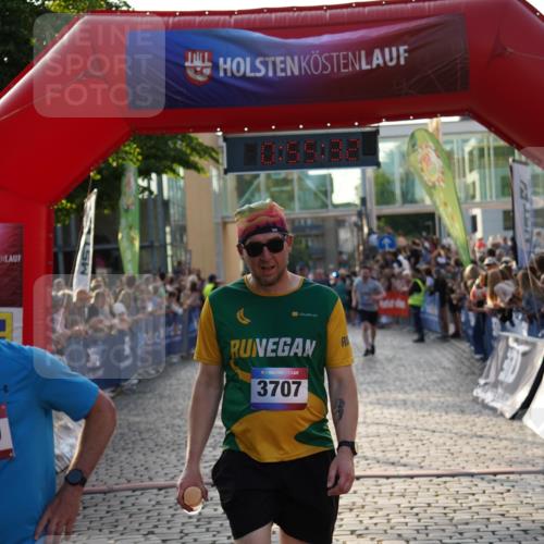 13.06.2025 - Holstenköstenlauf Felixshl http://msf.ph/oto/7923734 13.06.2025 19:55:31 Laufen 2297, 2307, 2965, 2967, 3707 meine-sportfotos.de