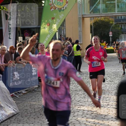 13.06.2025 - Holstenköstenlauf Felixshl http://msf.ph/oto/7923807 13.06.2025 19:56:00 Laufen 2114, 2241, 2550, 2564, 2941, 3129, 3171, 3183, 3591, 3767 meine-sportfotos.de