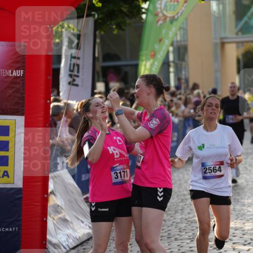 13.06.2025 - Holstenköstenlauf Felixshl http://msf.ph/oto/7923820 13.06.2025 19:56:03 Laufen 2114, 2241, 2550, 2564, 2941, 3171, 3183, 3767 meine-sportfotos.de