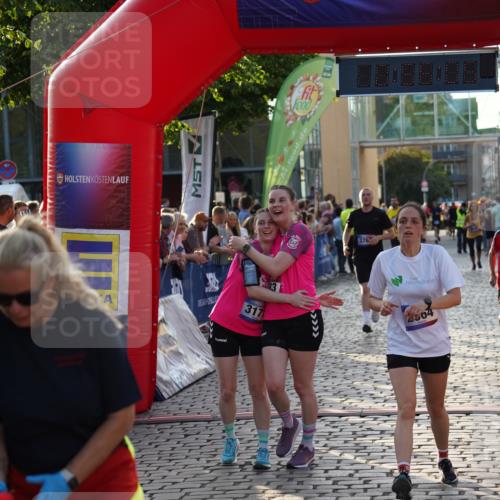 13.06.2025 - Holstenköstenlauf Felixshl http://msf.ph/oto/7923834 13.06.2025 19:56:05 Laufen 2114, 2460, 2550, 2564, 2941, 3171, 3183, 3659, 3767 meine-sportfotos.de