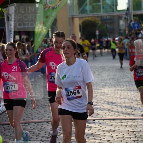 13.06.2025 - Holstenköstenlauf Felixshl http://msf.ph/oto/7923842 13.06.2025 19:56:06 Laufen 2114, 2460, 2550, 2564, 2941, 3659, 3767 meine-sportfotos.de