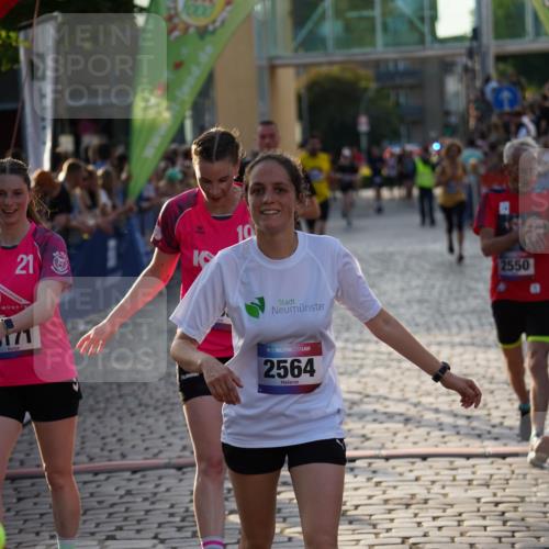 13.06.2025 - Holstenköstenlauf Felixshl http://msf.ph/oto/7923847 13.06.2025 19:56:06 Laufen 2114, 2460, 2550, 2564, 2941, 3659, 3767 meine-sportfotos.de