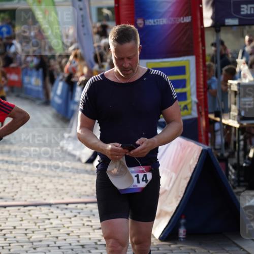 13.06.2025 - Holstenköstenlauf Felixshl http://msf.ph/oto/7923853 13.06.2025 19:56:09 Laufen 2114, 2460, 2550, 3659, 3767 meine-sportfotos.de