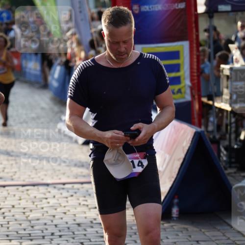 13.06.2025 - Holstenköstenlauf Felixshl http://msf.ph/oto/7923859 13.06.2025 19:56:10 Laufen 2460, 2550, 3659, 3767 meine-sportfotos.de