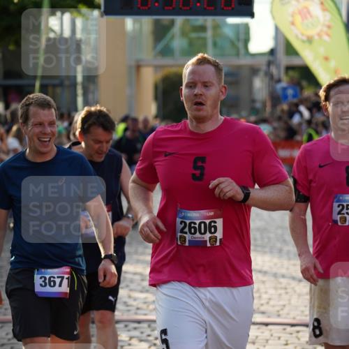 13.06.2025 - Holstenköstenlauf Felixshl http://msf.ph/oto/7923893 13.06.2025 19:56:27 Laufen 2141, 2150, 2184, 2317, 2546, 2589, 2606, 3005, 3167, 3222, 3671, 3917, 3937, 3969 meine-sportfotos.de