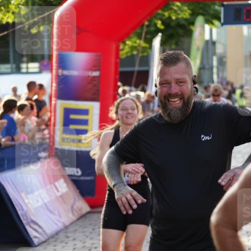 13.06.2025 - Holstenköstenlauf Felixshl http://msf.ph/oto/7923916 13.06.2025 19:56:41 Laufen 2089, 2133, 2136, 2272, 2471, 2572, 2865, 2942, 3215 meine-sportfotos.de