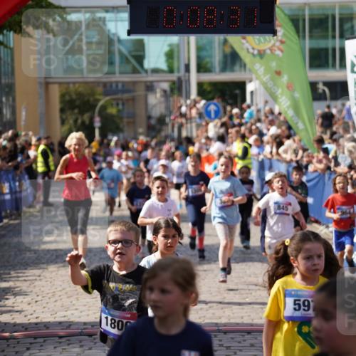 13.06.2025 - Holstenköstenlauf Felixshl http://msf.ph/oto/7923922 13.06.2025 16:08:40 Laufen 289, 291, 295, 303, 686, 839, 843, 845, 858, 861, 964, 1051, 1208, 1214, 1305, 1311, 1314, 1806 meine-sportfotos.de