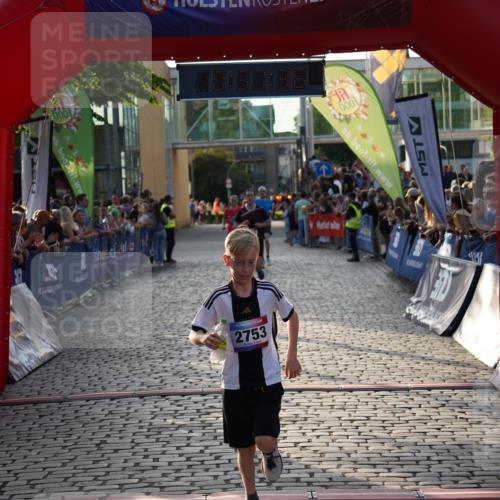 13.06.2025 - Holstenköstenlauf Felixshl http://msf.ph/oto/7924026 13.06.2025 19:57:35 Laufen 2753, 3655, 3808, 3816 meine-sportfotos.de