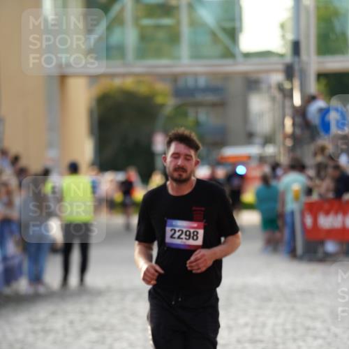 13.06.2025 - Holstenköstenlauf Felixshl http://msf.ph/oto/7924100 13.06.2025 19:58:03 Laufen 2298, 3895 meine-sportfotos.de