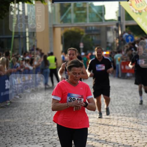 13.06.2025 - Holstenköstenlauf Felixshl http://msf.ph/oto/7924143 13.06.2025 19:58:18 Laufen 2458, 2789, 3881, 3945 meine-sportfotos.de