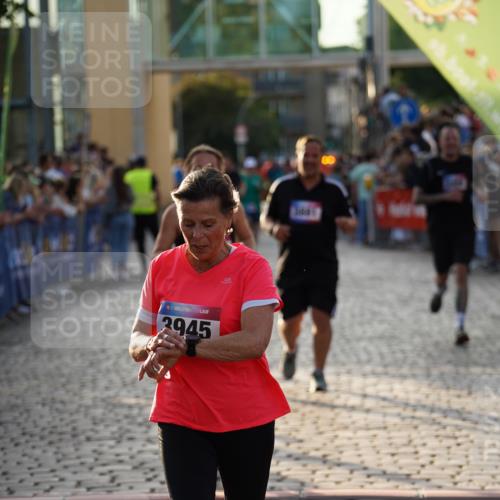 13.06.2025 - Holstenköstenlauf Felixshl http://msf.ph/oto/7924147 13.06.2025 19:58:18 Laufen 2458, 2789, 3881, 3945 meine-sportfotos.de