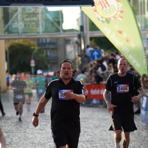 13.06.2025 - Holstenköstenlauf Felixshl http://msf.ph/oto/7924151 13.06.2025 19:58:20 Laufen 2458, 2789, 3881, 3945 meine-sportfotos.de