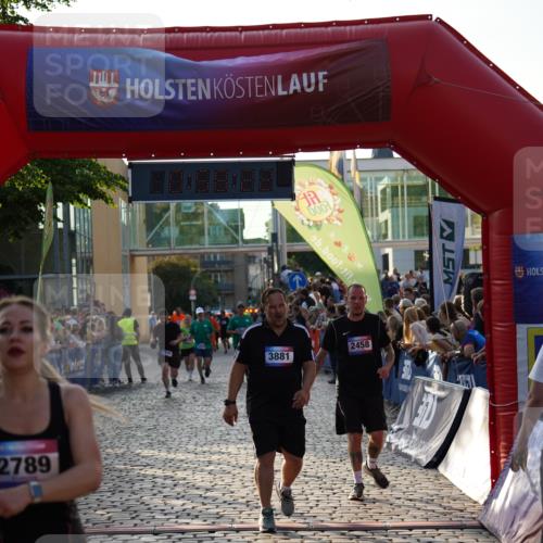 13.06.2025 - Holstenköstenlauf Felixshl http://msf.ph/oto/7924155 13.06.2025 19:58:21 Laufen 2458, 2789, 2940, 3055, 3056, 3279, 3881 meine-sportfotos.de