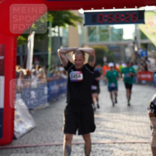 13.06.2025 - Holstenköstenlauf Felixshl http://msf.ph/oto/7924166 13.06.2025 19:58:25 Laufen 2444, 2458, 2940, 3055, 3056, 3279 meine-sportfotos.de