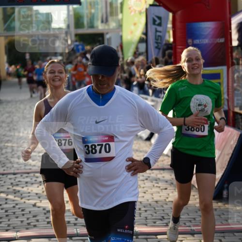 13.06.2025 - Holstenköstenlauf Felixshl http://msf.ph/oto/7924244 13.06.2025 19:58:59 Laufen 2110, 2284, 3157, 3772, 3851, 3870, 3876, 3880, 3965 meine-sportfotos.de