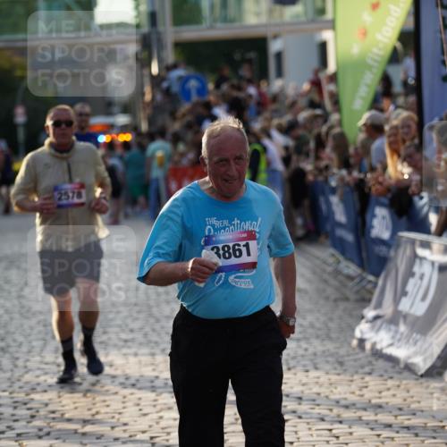13.06.2025 - Holstenköstenlauf Felixshl http://msf.ph/oto/7924263 13.06.2025 19:59:12 Laufen 2578, 2834, 3762, 3804, 3861 meine-sportfotos.de