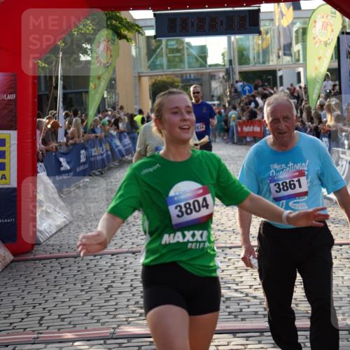 13.06.2025 - Holstenköstenlauf Felixshl http://msf.ph/oto/7924284 13.06.2025 19:59:15 Laufen 2578, 2834, 3804, 3861 meine-sportfotos.de