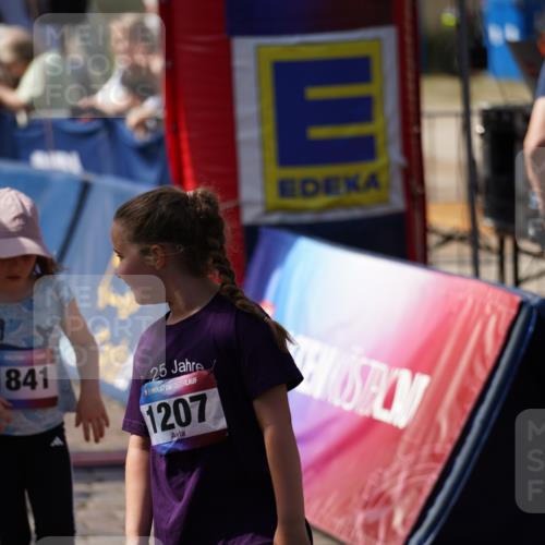 13.06.2025 - Holstenköstenlauf Felixshl http://msf.ph/oto/7924289 13.06.2025 16:10:28 Laufen 17, 697, 960, 1207, 1851 meine-sportfotos.de
