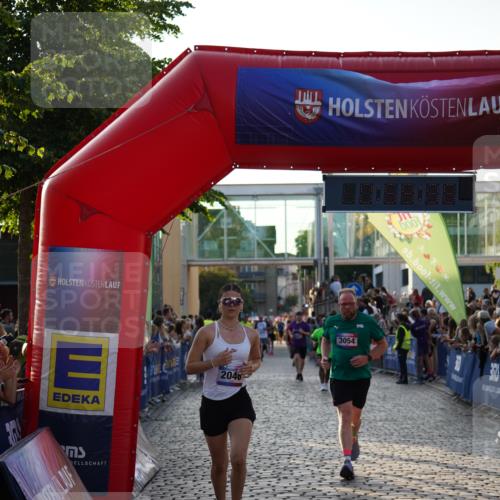 13.06.2025 - Holstenköstenlauf Felixshl http://msf.ph/oto/7924298 13.06.2025 19:59:35 Laufen 2046, 2658, 2670, 2821, 3054, 3830 meine-sportfotos.de