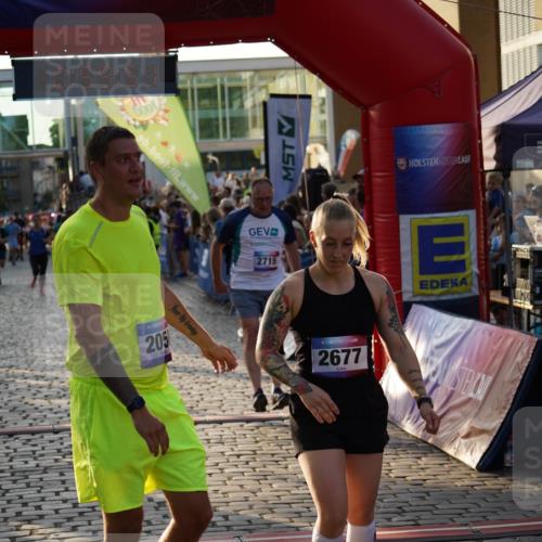 13.06.2025 - Holstenköstenlauf Felixshl http://msf.ph/oto/7924342 13.06.2025 19:59:50 Laufen 2050, 2440, 2628, 2677, 2715, 3235, 3599, 3797, 3798, 3801 meine-sportfotos.de