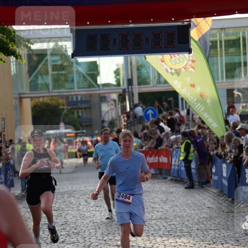 13.06.2025 - Holstenköstenlauf Felixshl http://msf.ph/oto/7924356 13.06.2025 19:59:59 Laufen 2440, 2494, 2495, 2628, 3235, 3248, 3599, 3797, 3798, 3801 meine-sportfotos.de