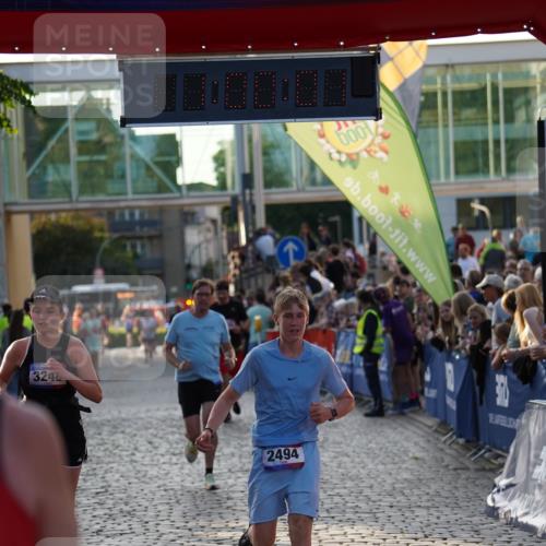 13.06.2025 - Holstenköstenlauf Felixshl http://msf.ph/oto/7924360 13.06.2025 20:00:00 Laufen 2494, 2495, 3235, 3248, 3797, 3798, 3836 meine-sportfotos.de