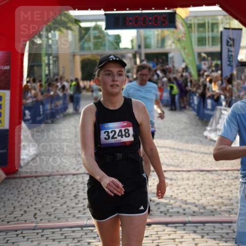 13.06.2025 - Holstenköstenlauf Felixshl http://msf.ph/oto/7924368 13.06.2025 20:00:04 Laufen 2494, 2495, 3248, 3836 meine-sportfotos.de