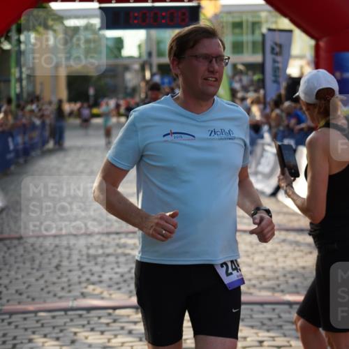 13.06.2025 - Holstenköstenlauf Felixshl http://msf.ph/oto/7924378 13.06.2025 20:00:07 Laufen 2254, 2495, 3836 meine-sportfotos.de