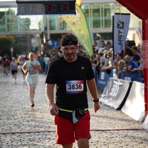 13.06.2025 - Holstenköstenlauf Felixshl http://msf.ph/oto/7924391 13.06.2025 20:00:12 Laufen 2248, 2249, 2254, 2301, 2321, 3836 meine-sportfotos.de
