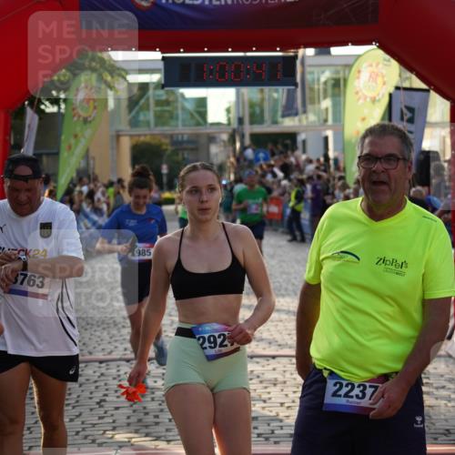 13.06.2025 - Holstenköstenlauf Felixshl http://msf.ph/oto/7924489 13.06.2025 20:00:40 Laufen 2111, 2140, 2237, 2927, 3576, 3763, 3985 meine-sportfotos.de