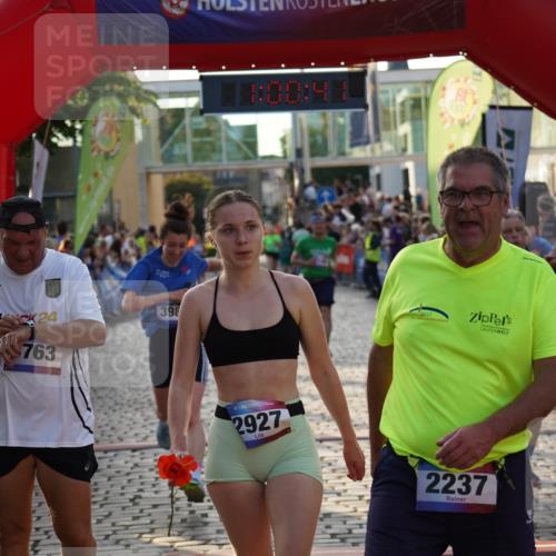 13.06.2025 - Holstenköstenlauf Felixshl http://msf.ph/oto/7924491 13.06.2025 20:00:41 Laufen 2111, 2140, 2927, 3576, 3985 meine-sportfotos.de