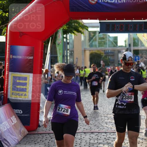 13.06.2025 - Holstenköstenlauf Felixshl http://msf.ph/oto/7924551 13.06.2025 20:01:10 Laufen 2380, 2406, 2728, 2763, 2766, 2841, 2889, 3138, 3170, 3174, 3934, 3986 meine-sportfotos.de