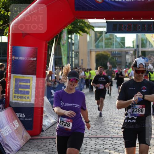 13.06.2025 - Holstenköstenlauf Felixshl http://msf.ph/oto/7924553 13.06.2025 20:01:10 Laufen 2380, 2406, 2728, 2763, 2766, 2841, 2889, 3138, 3170, 3174, 3934, 3986 meine-sportfotos.de