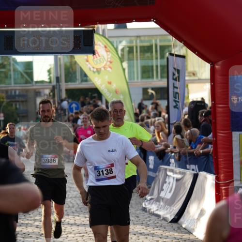 13.06.2025 - Holstenköstenlauf Felixshl http://msf.ph/oto/7924571 13.06.2025 20:01:16 Laufen 2763, 2766, 2889, 3138, 3170, 3174, 3934, 3986 meine-sportfotos.de