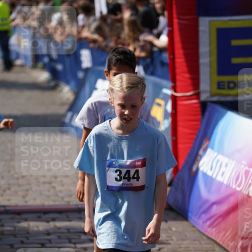 13.06.2025 - Holstenköstenlauf Felixshl http://msf.ph/oto/7924574 13.06.2025 16:20:55 Laufen 228, 344, 357, 983, 1001, 1054, 1144, 1277, 1338, 1397, 1849 meine-sportfotos.de
