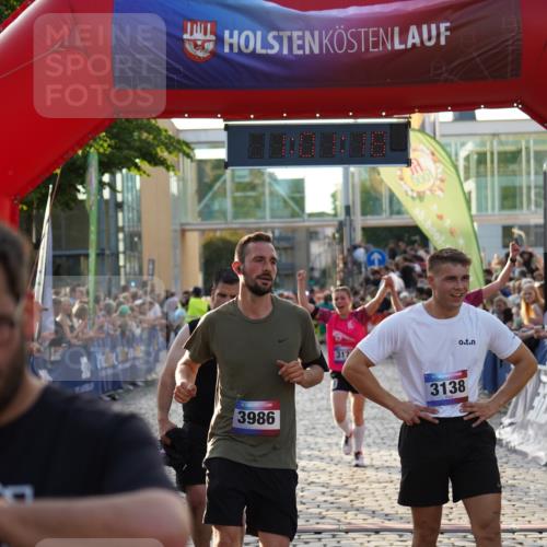 13.06.2025 - Holstenköstenlauf Felixshl http://msf.ph/oto/7924577 13.06.2025 20:01:17 Laufen 2766, 2889, 3138, 3170, 3174, 3934, 3986 meine-sportfotos.de