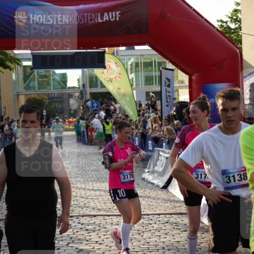 13.06.2025 - Holstenköstenlauf Felixshl http://msf.ph/oto/7924585 13.06.2025 20:01:21 Laufen 2889, 3170, 3174, 3959 meine-sportfotos.de