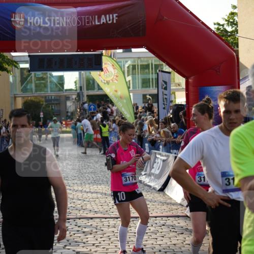 13.06.2025 - Holstenköstenlauf Felixshl http://msf.ph/oto/7924587 13.06.2025 20:01:21 Laufen 2889, 3170, 3174, 3959 meine-sportfotos.de