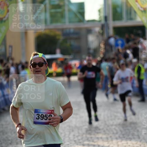 13.06.2025 - Holstenköstenlauf Felixshl http://msf.ph/oto/7924620 13.06.2025 20:01:28 Laufen 2439, 3782, 3959 meine-sportfotos.de