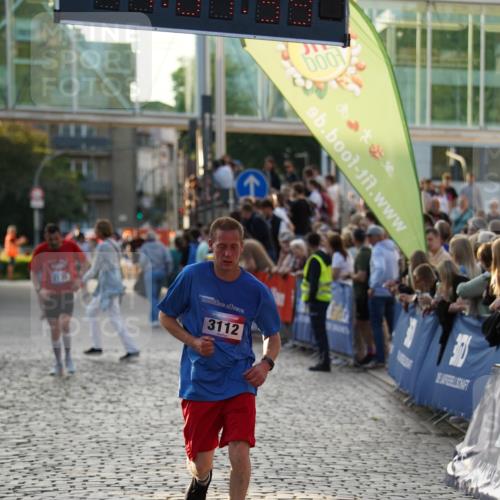 13.06.2025 - Holstenköstenlauf Felixshl http://msf.ph/oto/7924629 13.06.2025 20:01:39 Laufen 2135, 3112 meine-sportfotos.de
