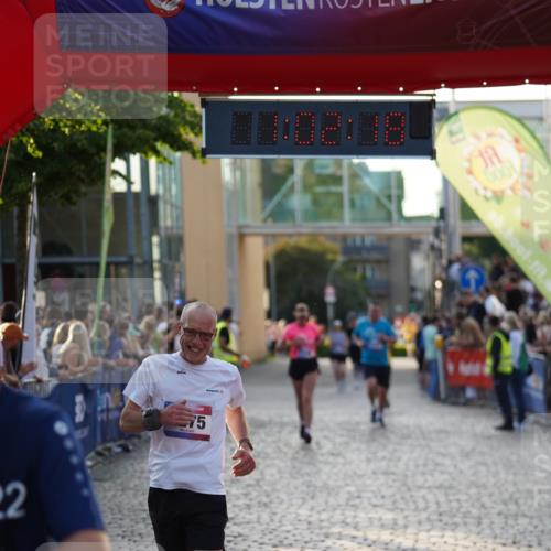 13.06.2025 - Holstenköstenlauf Felixshl http://msf.ph/oto/7924708 13.06.2025 20:02:17 Laufen 2202, 2275, 2337, 2349, 3075 meine-sportfotos.de
